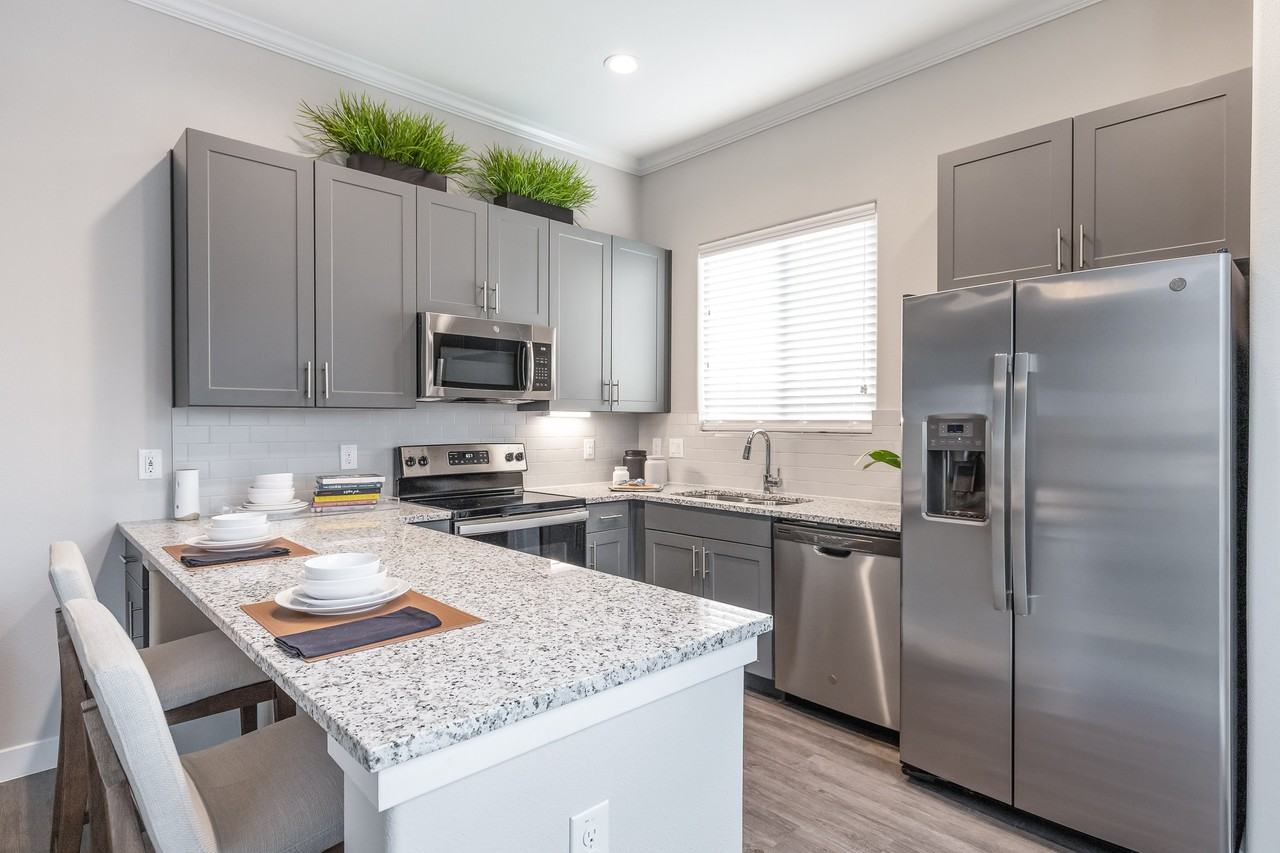 Avilla Traditions Homes 3500 S Great Southwest Pkwy, Grand Prairie