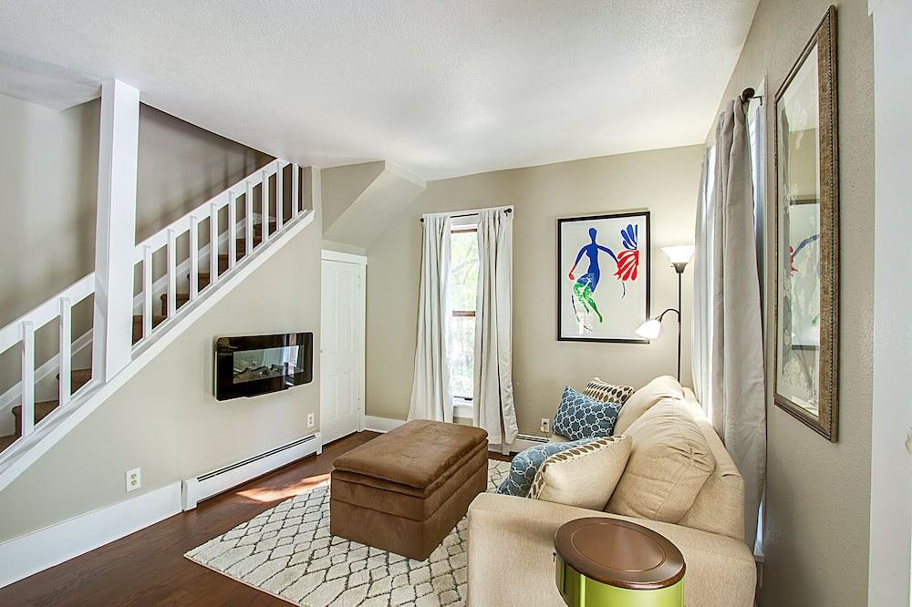 Short Term Rentals In Colorado Springs, CO Great Apartments & Houses