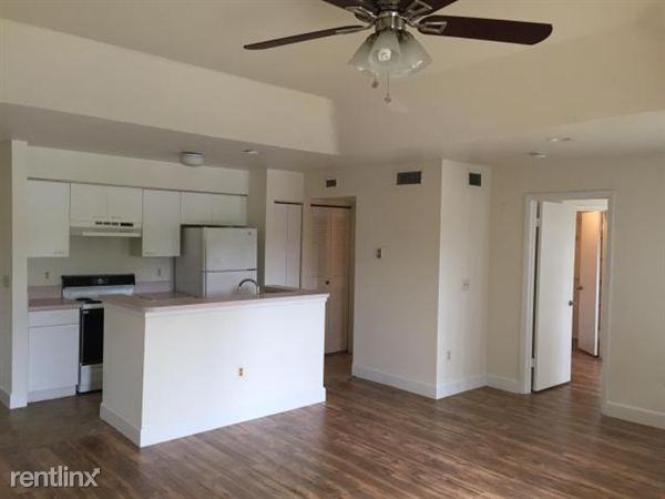 Palm Beach Lakes Blvd/Palm Lake Apartments in West Palm Beach, FL 33417