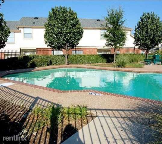 Simpson Stuart Rd Apartments in South East Dallas, Dallas, TX 75241