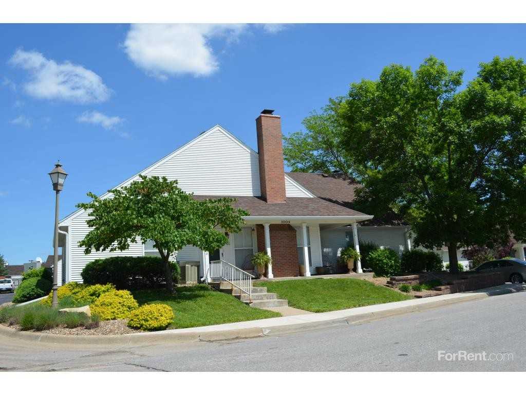 Fleming Court Apartments 1008 SW Fleming Ct, Topeka, KS 66604 Zumper