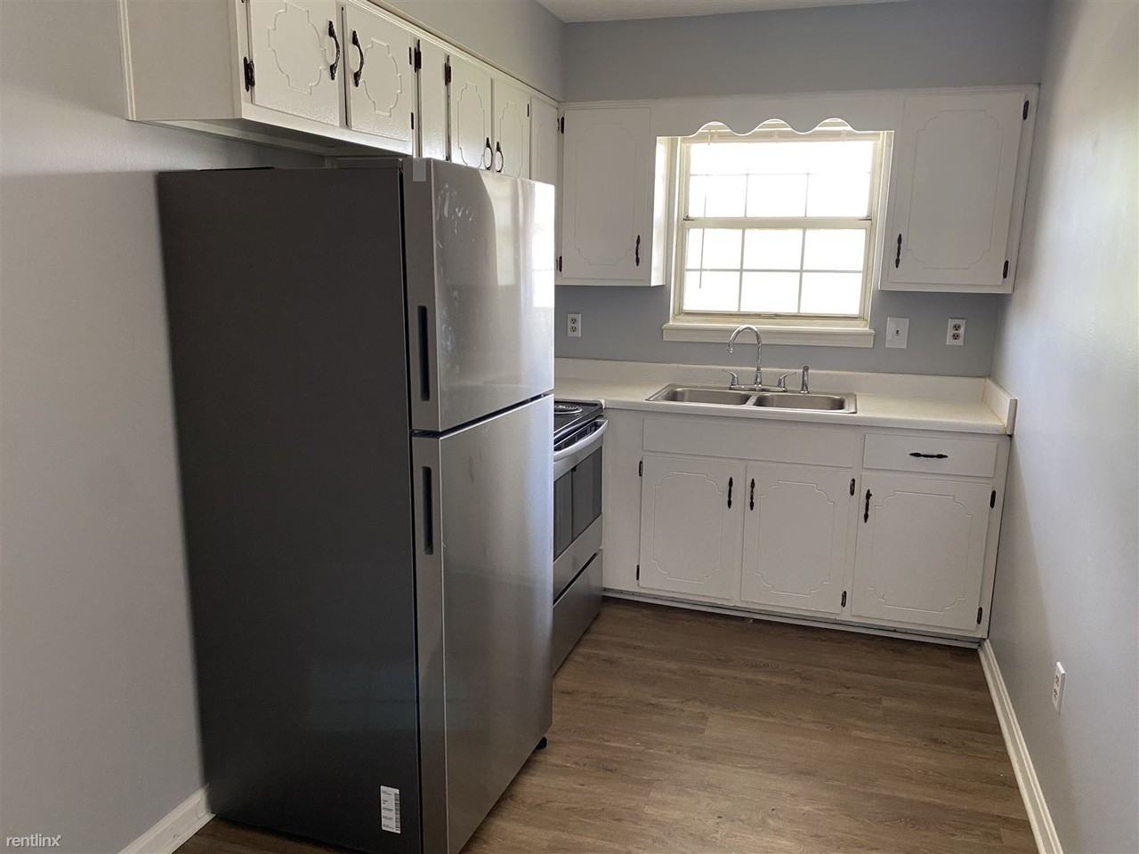 354 Shelby Ave 6, Radcliff, KY 40160 1 Bedroom House for 725/month