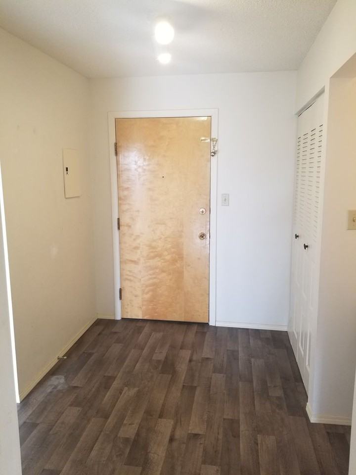 Luxury Condo In Aspen Gardens With All Utilities Included Minutes Away