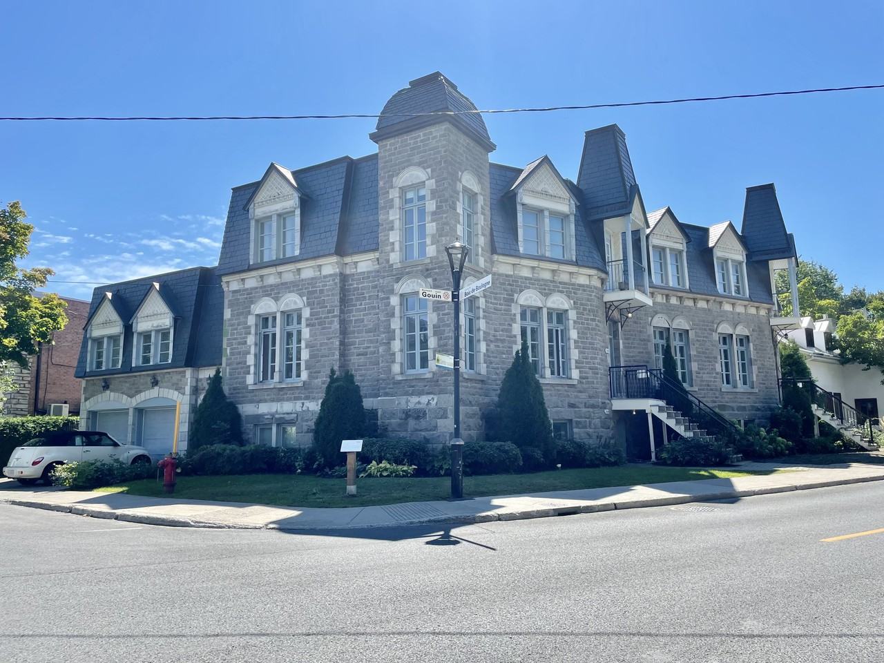 1560 Boulevard Gouin Ouest Apartments 1560 Boul Gouin O, Montréal, QC
