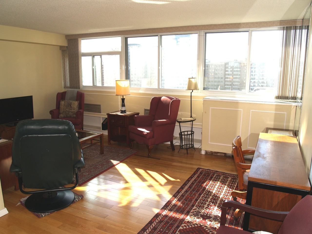 500 Laurier Avenue West Apartments 500 Laurier Ave W, Ottawa, ON K1R 5E1 Zumper