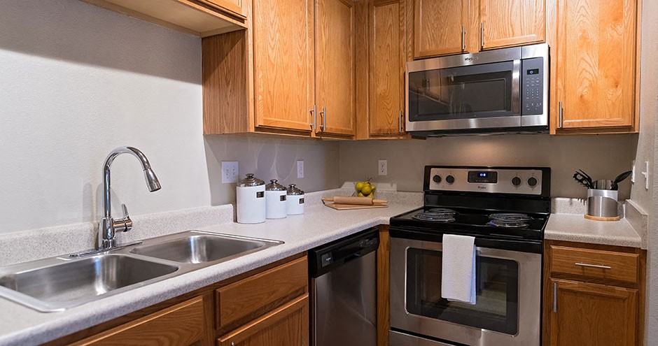 Bristol Place Apartments 5960 Siegen Ln, Baton Rouge, LA 70809 Zumper