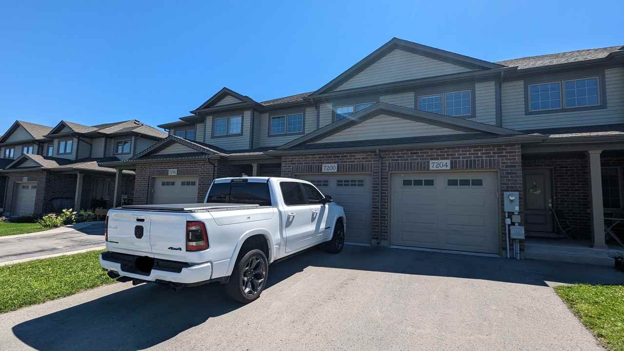 7200 Stacy Dr. Niagara Falls, ON Apartments 7200 Stacey Dr, Niagara