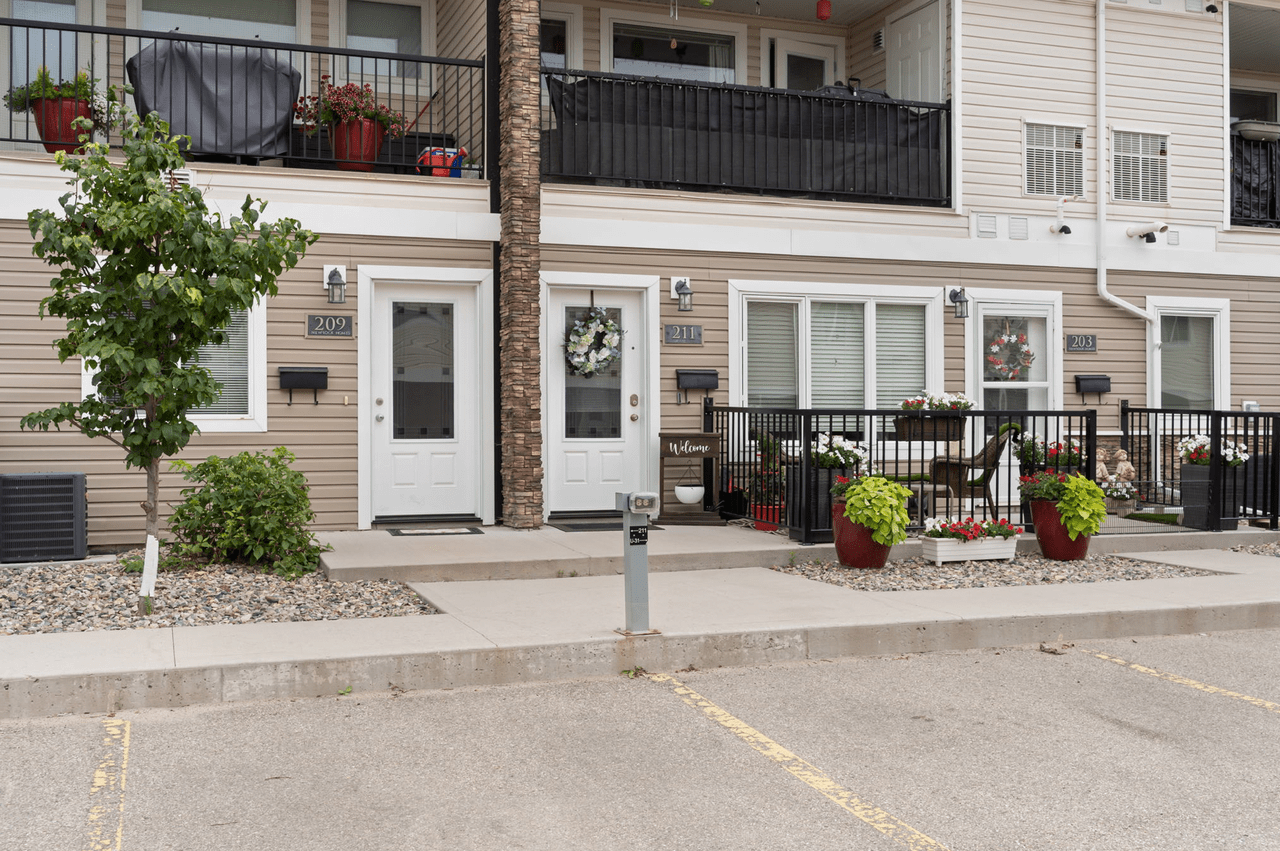 211 1220 Empress Street Apartments 1220 Empress St, Regina, SK S4T