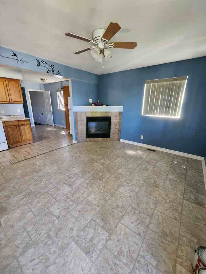 349 Tuscarora 3 bed, 2 Bath Main floor Apartments 349 Tuscarora