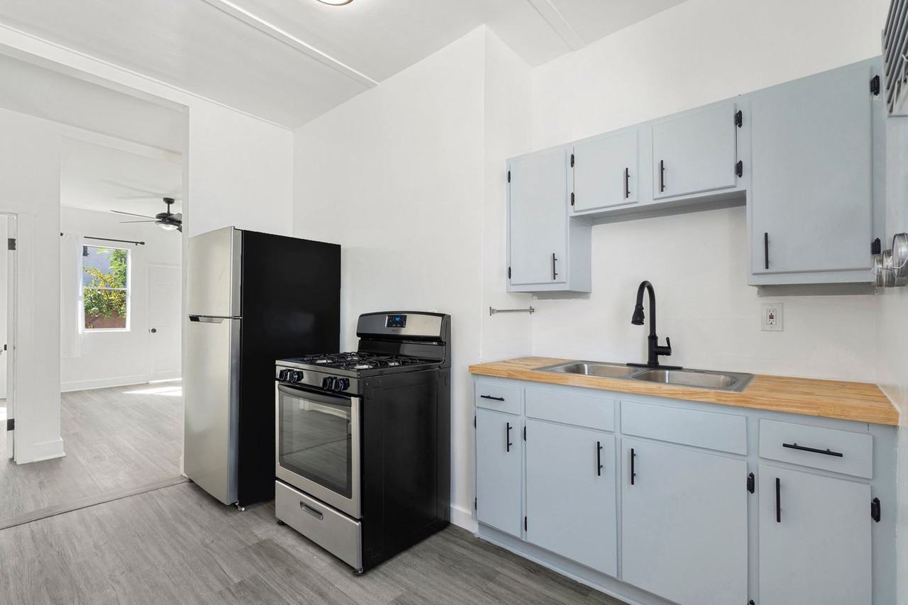 234 W O'Farrell Street Apartments 234 W Ofarrell St, Los Angeles, CA