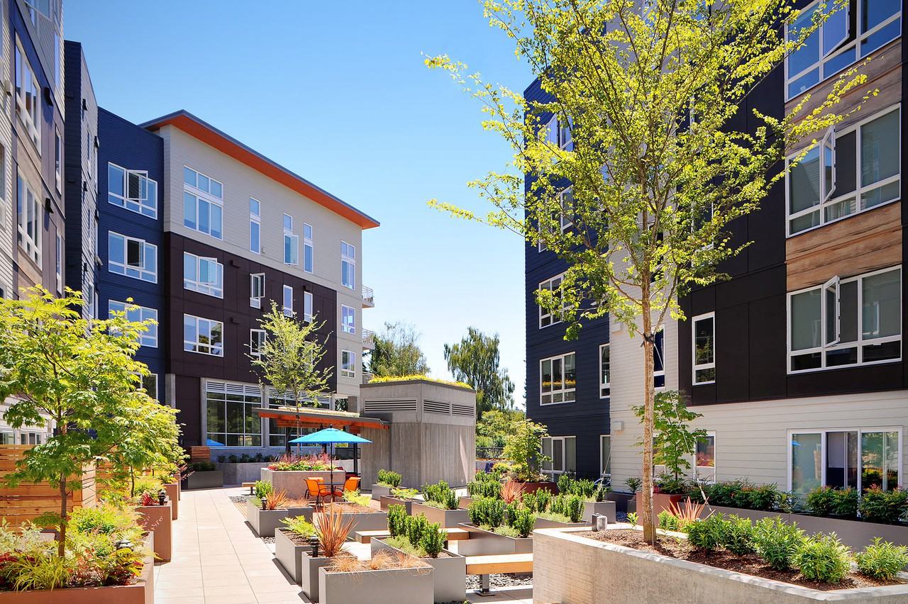 Kirkland Crossing Apartments 10715 Ne 37th Ct, Kirkland, WA 98033