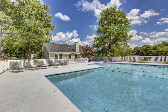 Brandemere Apartment Homes Apartments 7013 Brandemere Ln, Winston