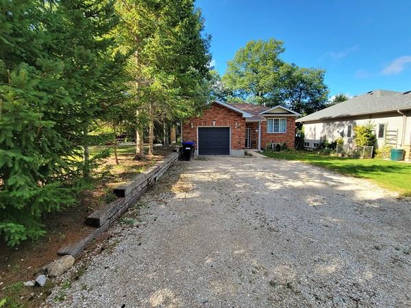 Knox Rd. House Apartments 96 Knox Rd E, Wasaga Beach, ON L9Z 2T5 Zumper