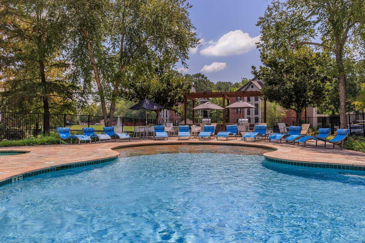 Wildwood Forest Apartments in Grogan's Mill, The Woodlands, TX 77380