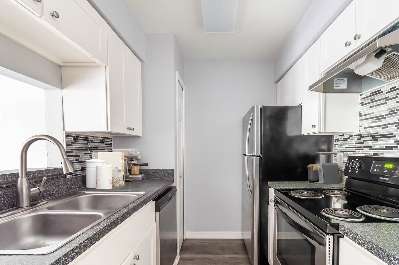 The Grove Apartments 13944 Sandy Hill Loop, Tampa, FL 33613 Zumper