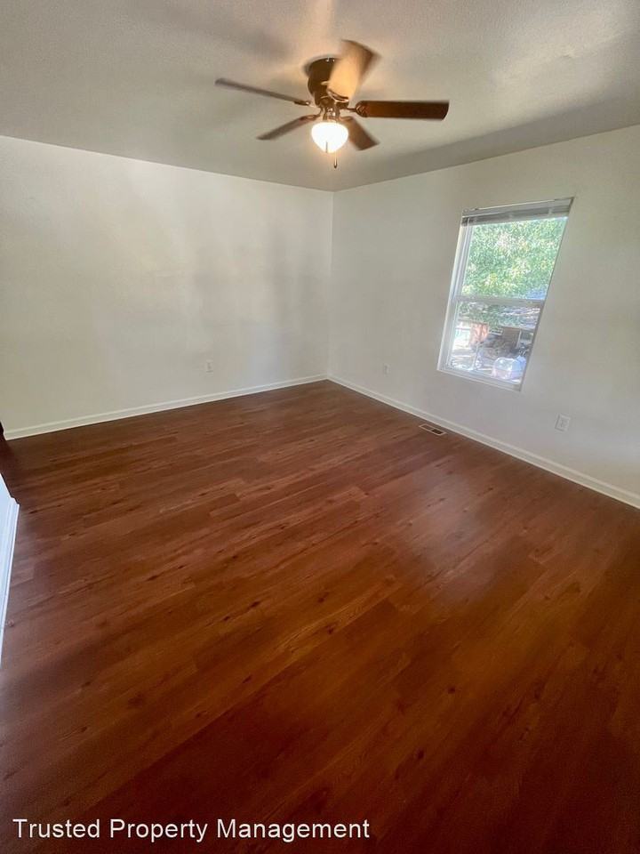 256A, 256B College Street Apartments in Bourbon, MO 65441 Zumper