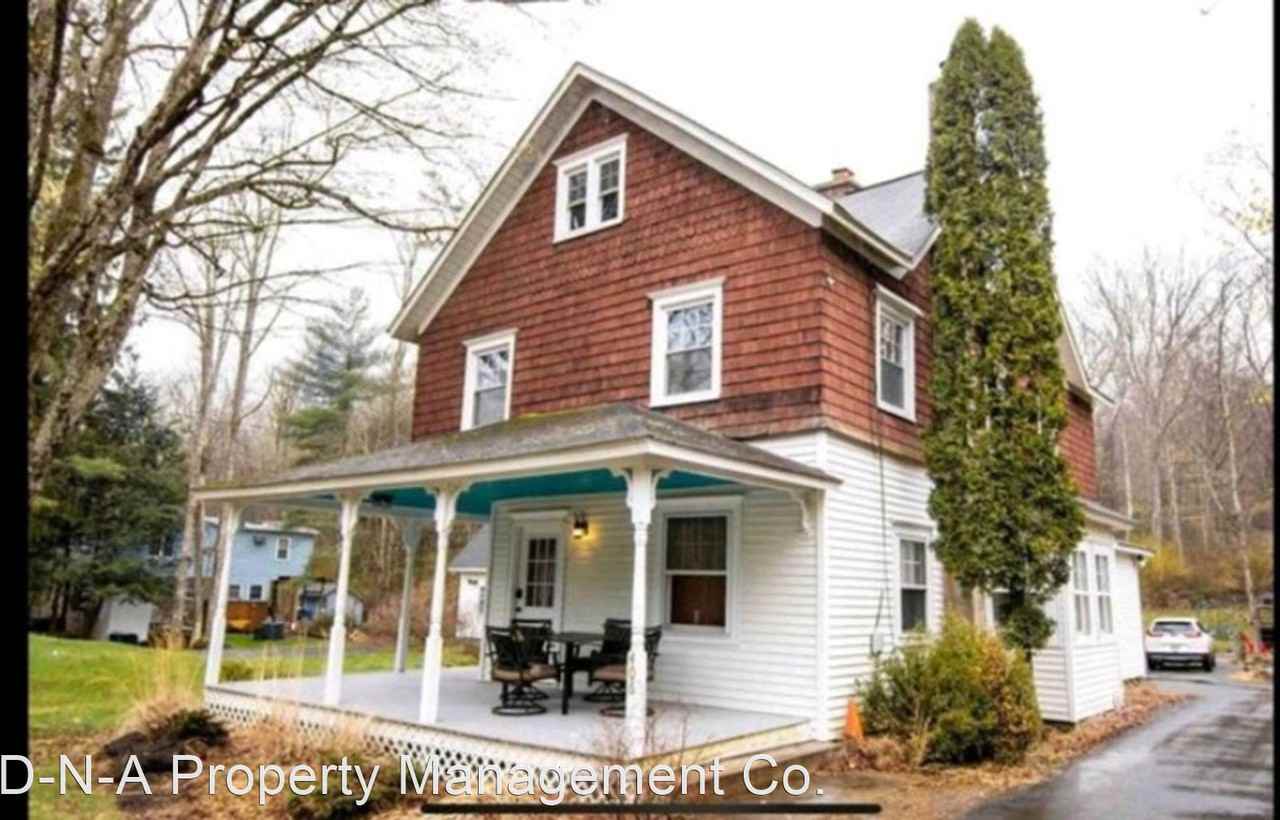 24912493 Route 390 Apartments 2491 Route 390 2493, Canadensis, PA