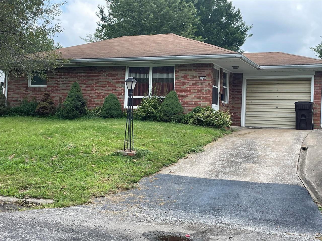 2805 Francis Dr, Godfrey, IL 62035 2 bedroom House Rental Zumper