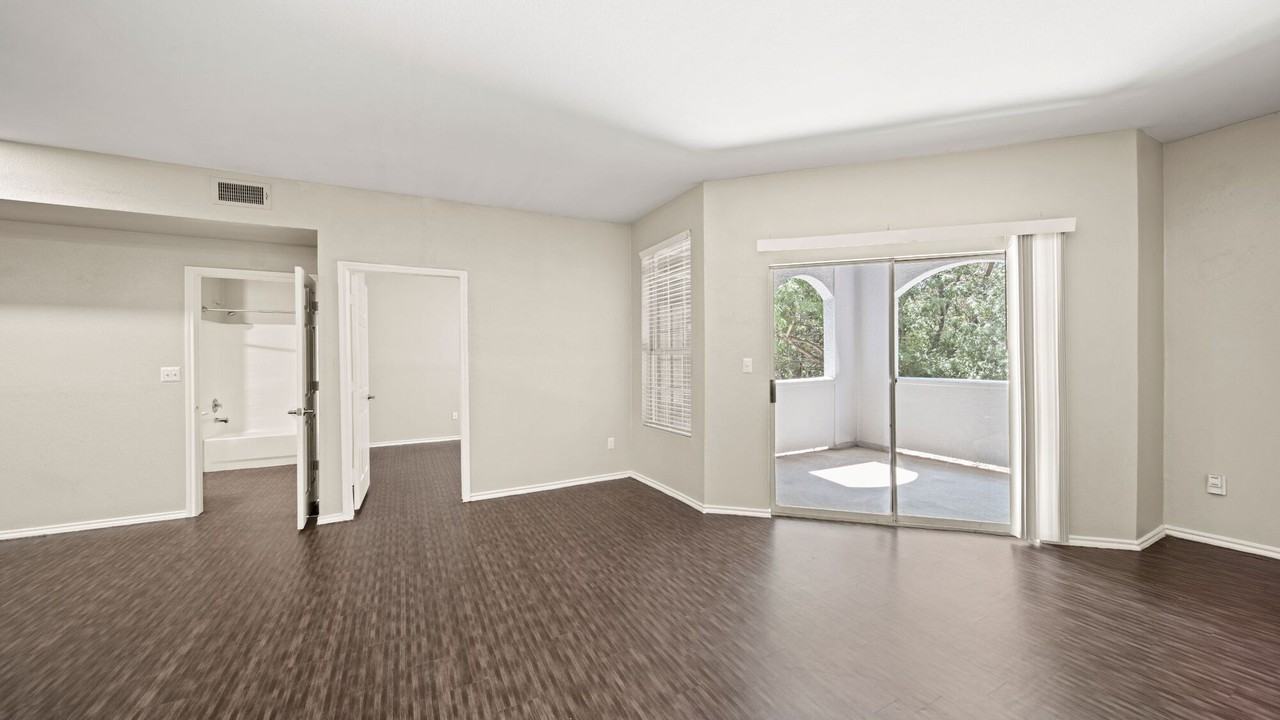 Ellie Apartments 2900 Sunridge Dr, Austin, TX 78741 Zumper