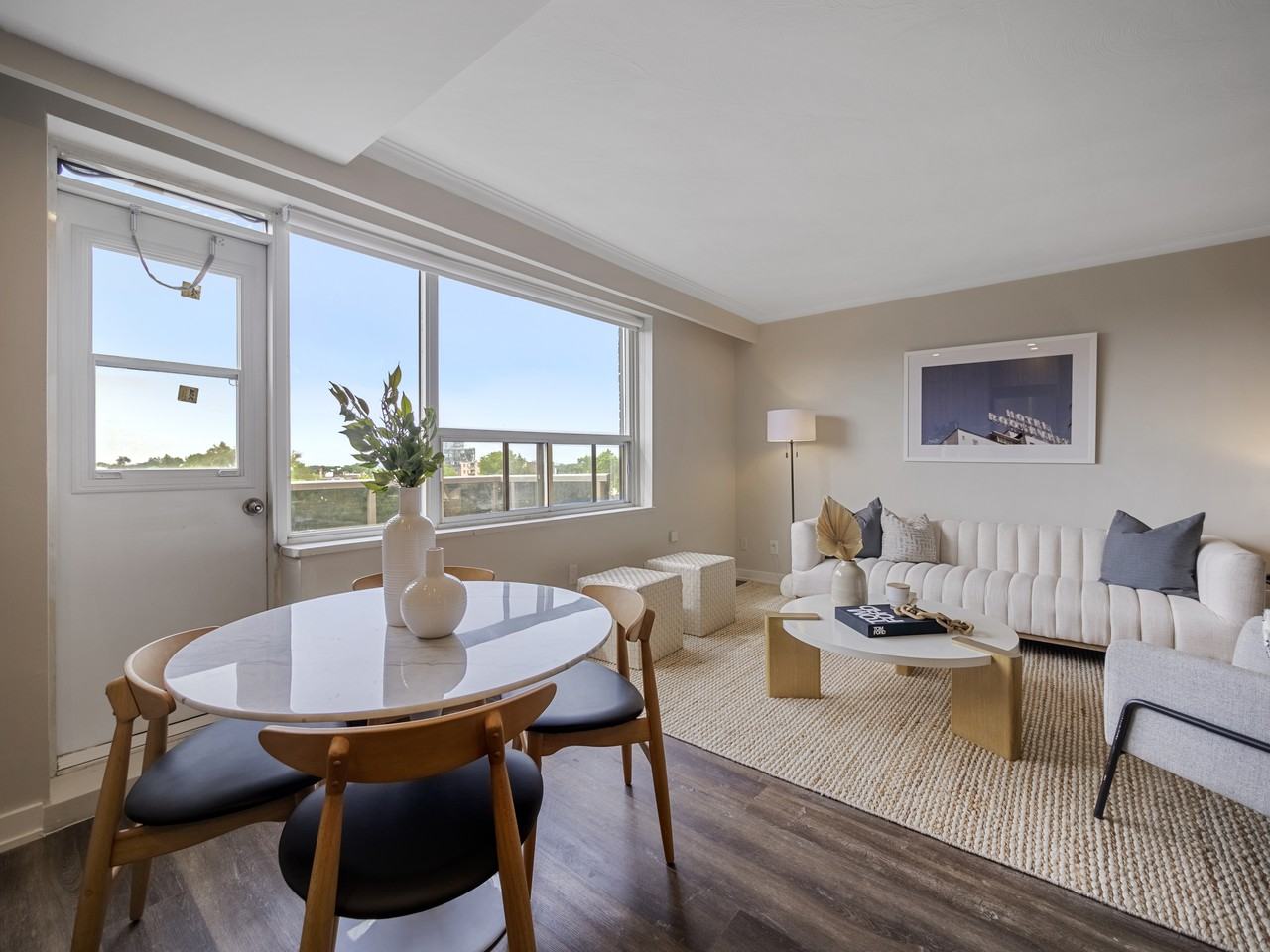 189 Cedarvale Avenue Apartments 189 Cedarvale Ave, Toronto, ON M4C