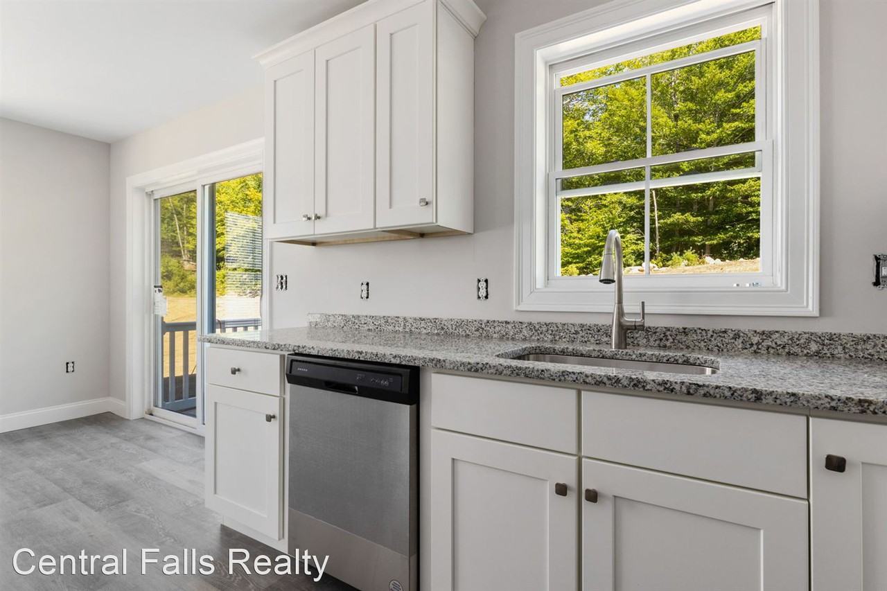 Brand New Townhouse Units ! Apartments Windsor Way and Sterling Hill