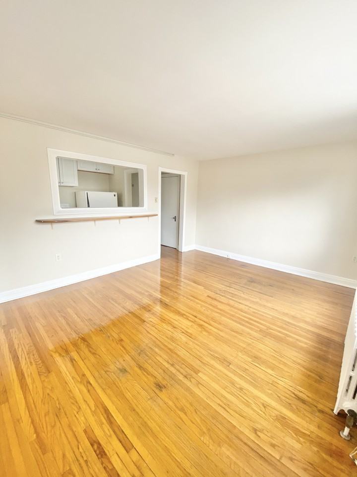 25 Nelson & 28 Elizabeth Street Apartments 25 Nelson St W, Brampton