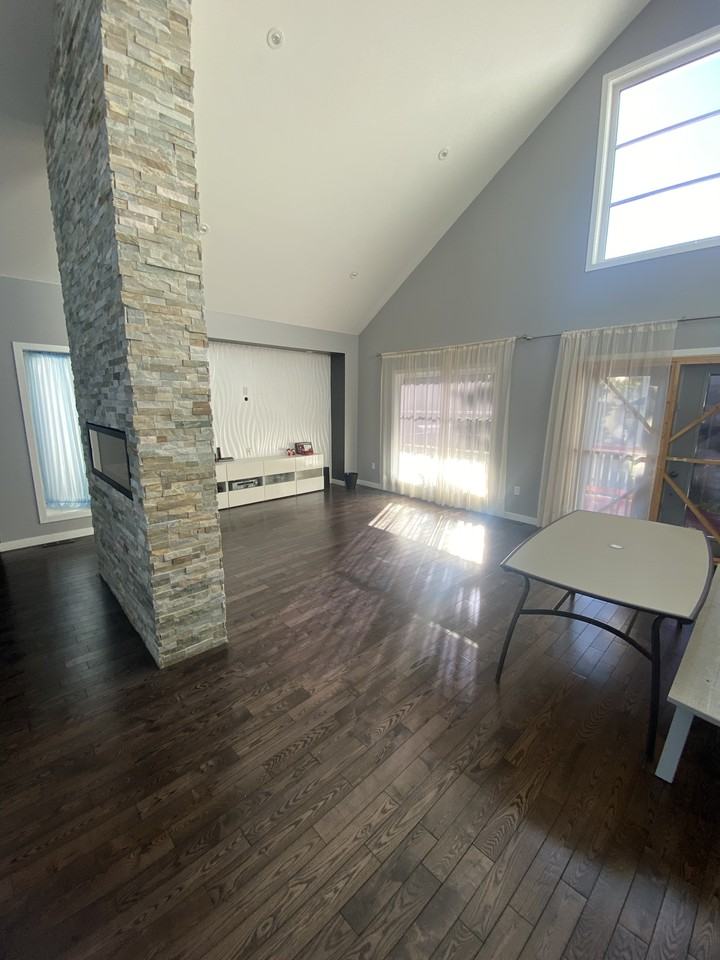 94 Van Hull Way Apartments in Normand Park, Winnipeg, MB R2N 0C7 Zumper