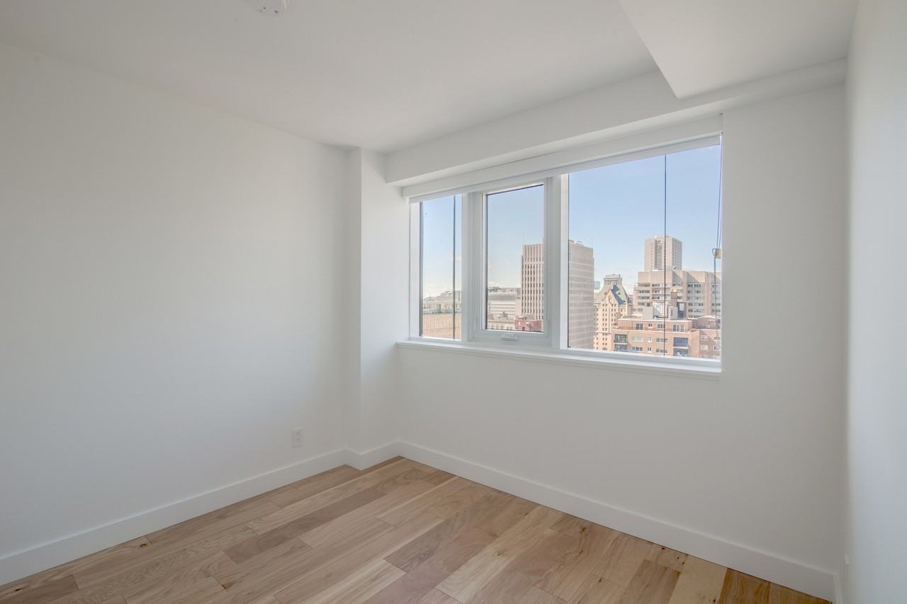 Peel Plaza Apartments 3462 Rue Peel, Montréal, QC H3A None Zumper