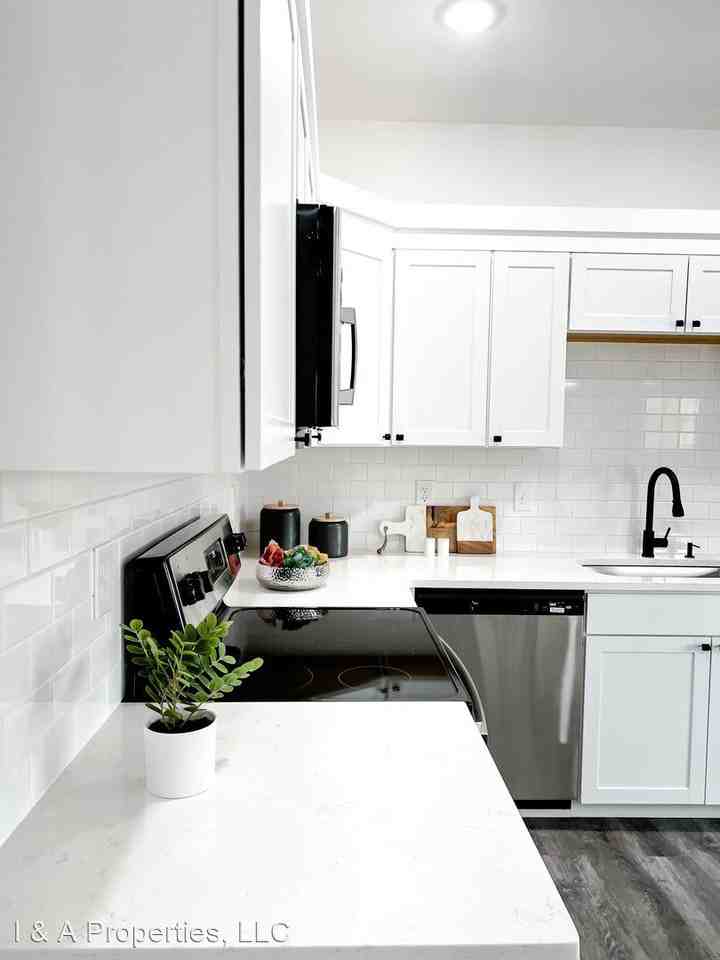 Carlyn Glen Court Apartments in Inman, SC 29349 Zumper