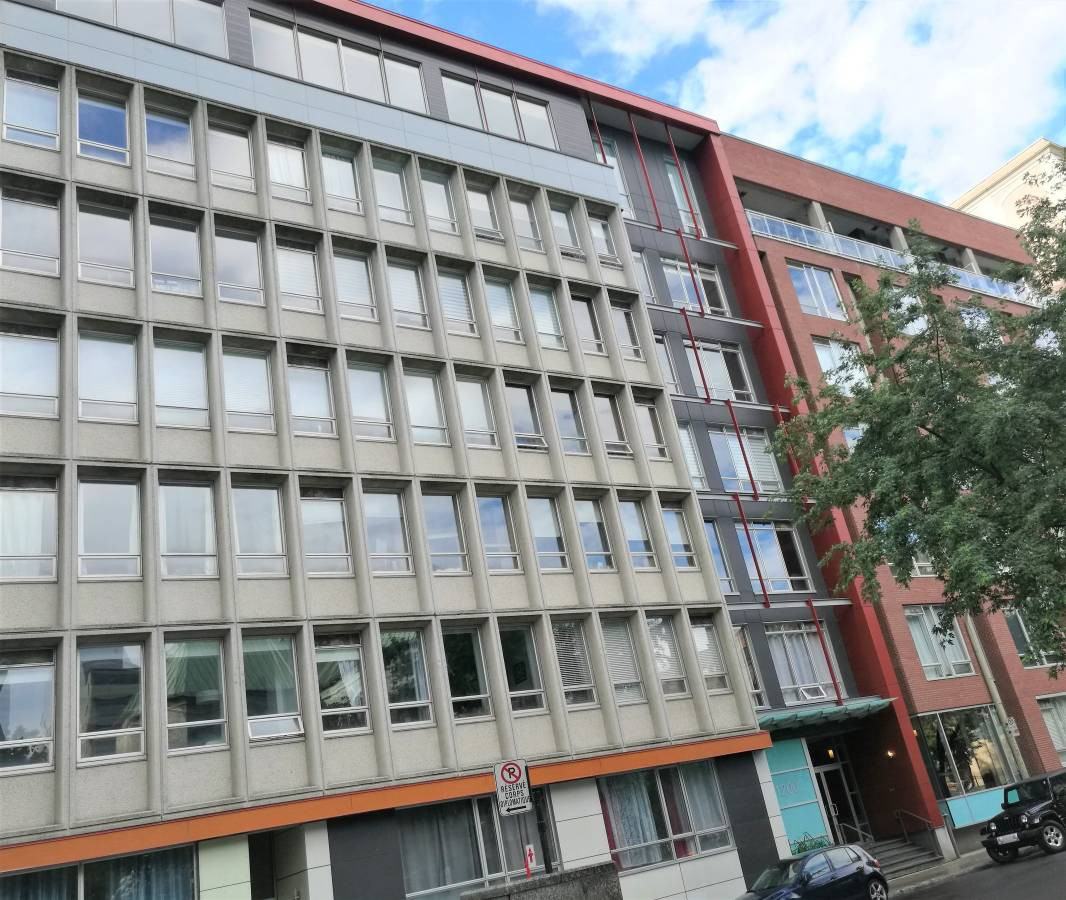 1200 Rue SaintAlexandre 203, Montréal, QC H3B 3H5 Studio Condo for