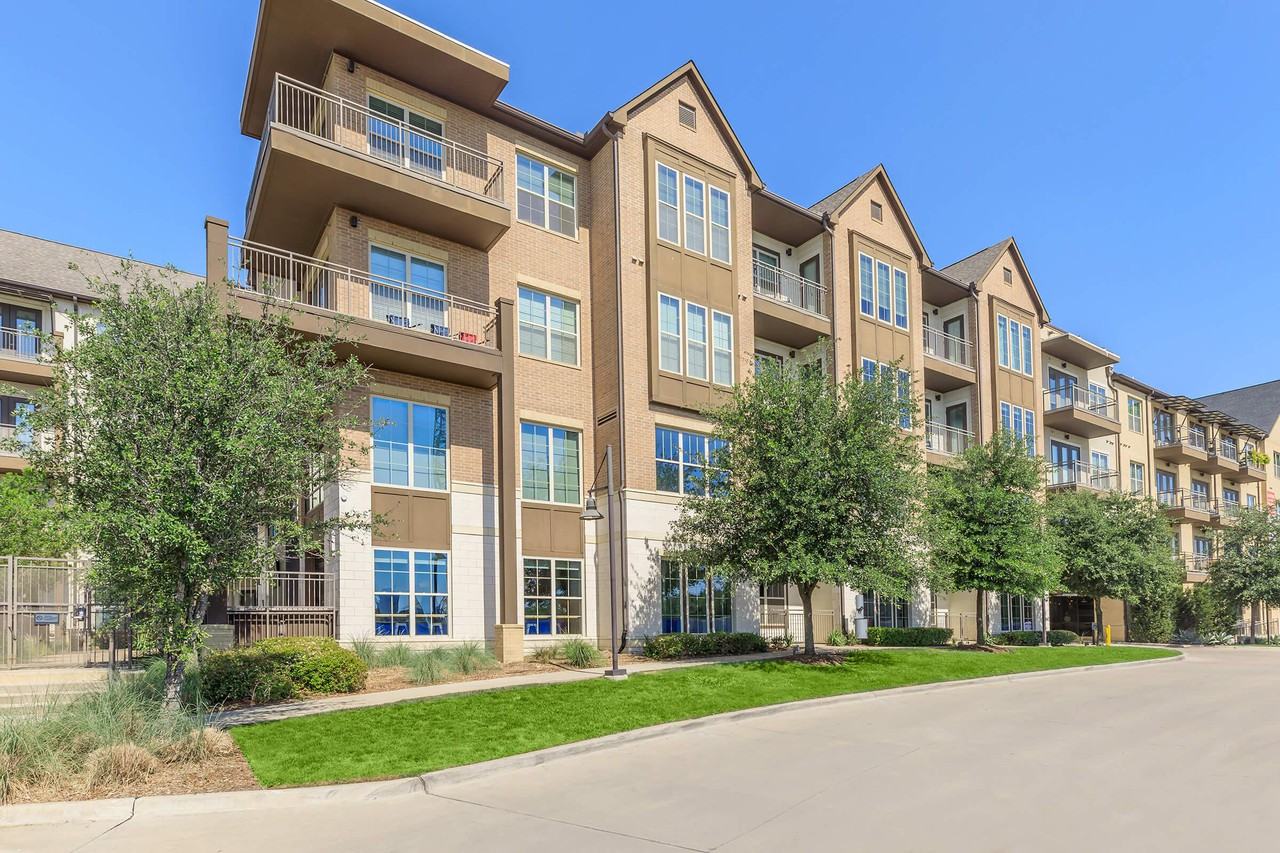 The Austin at Trinity Green Apartments 1212 Singleton Blvd, Dallas