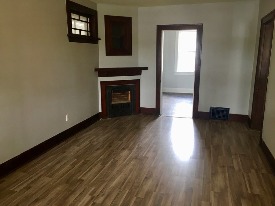 1264 Elphinstone St Apartments in North Central, Regina, SK S4T 3M3