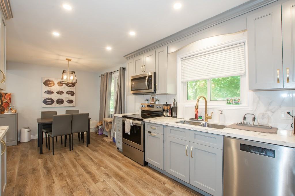 73 Rochelle Drive Apartments 73 Rochelle Dr, St. Catharines, ON L2M