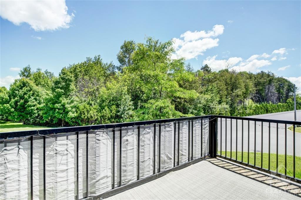 404 Silverstone Way Apartments in Barrhaven, Ottawa, ON K2J 5X5 Zumper