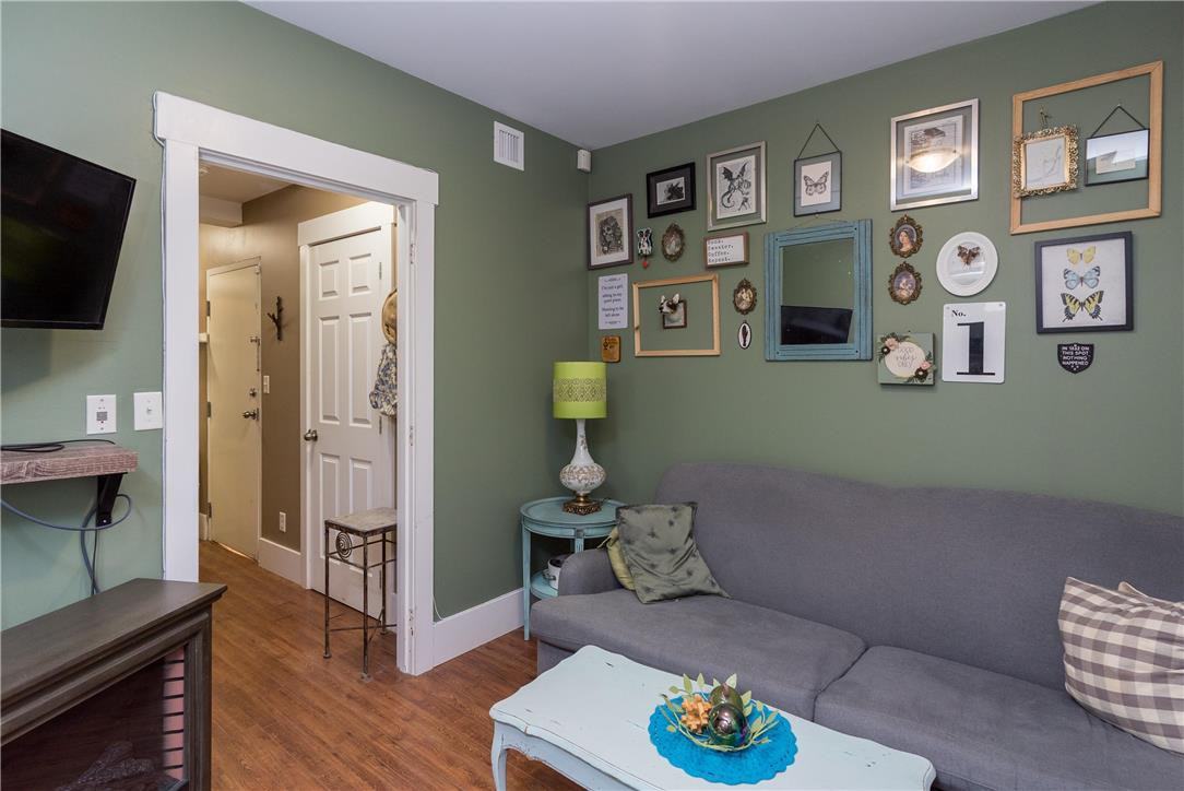 1452 Fawcett Ave Apartments 52 Fawcett Ave, Winnipeg, MB R3G 0Y6