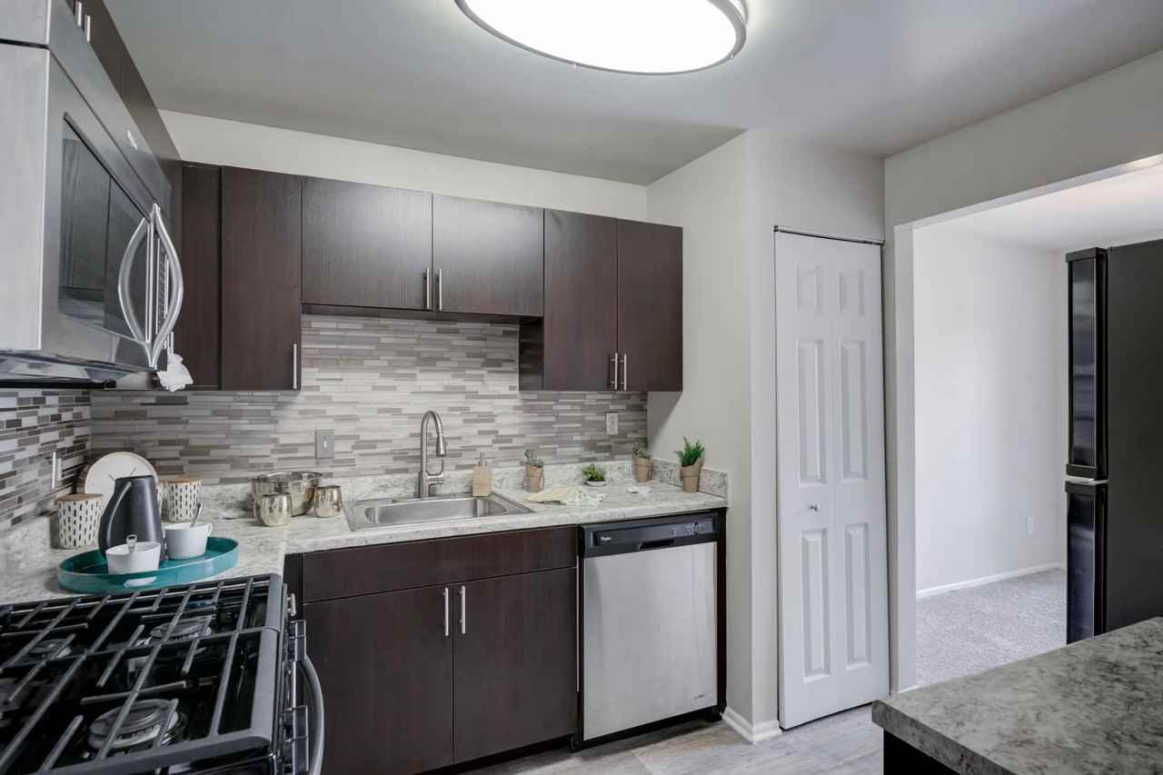 Apartments for Rent in Chantilly, Greenbriar, VA 28 Rentals Zumper