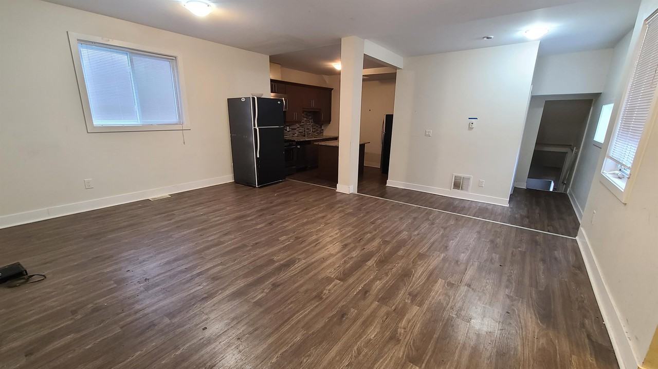 409 Chapel Street 1 room 1 Apartments 409 Chapel St, Ottawa, ON