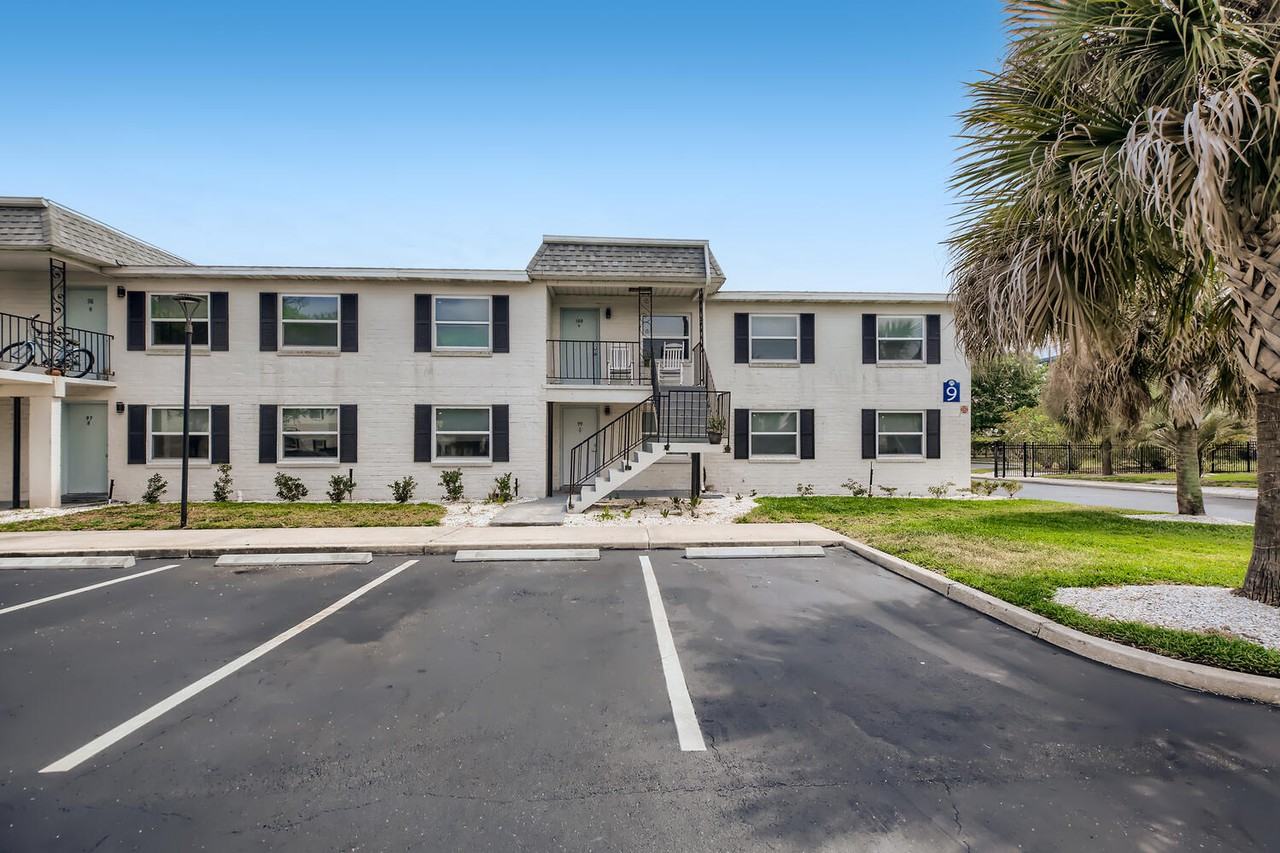 Seaside Apartments 1085 Atlantic Blvd, Atlantic Beach, FL 32233 Zumper