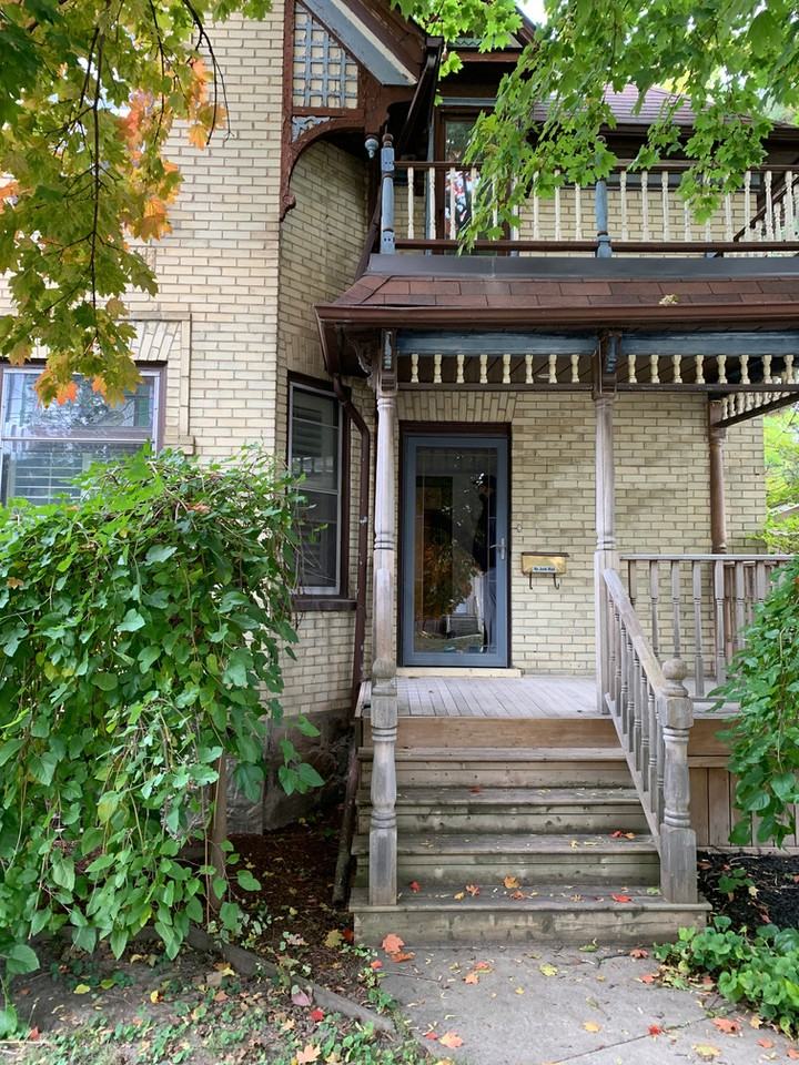 66 Wellington Street North, Kitchener, ON N2H 5J6 3 Bedroom House for