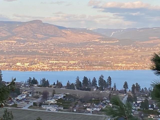 Lakeview Heights Apartments 3092 Lakeview Cove Rd, West Kelowna, BC