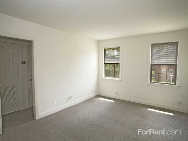 West Hills Square Apartments 4906 Alson Dr, Baltimore, MD 21229 Zumper