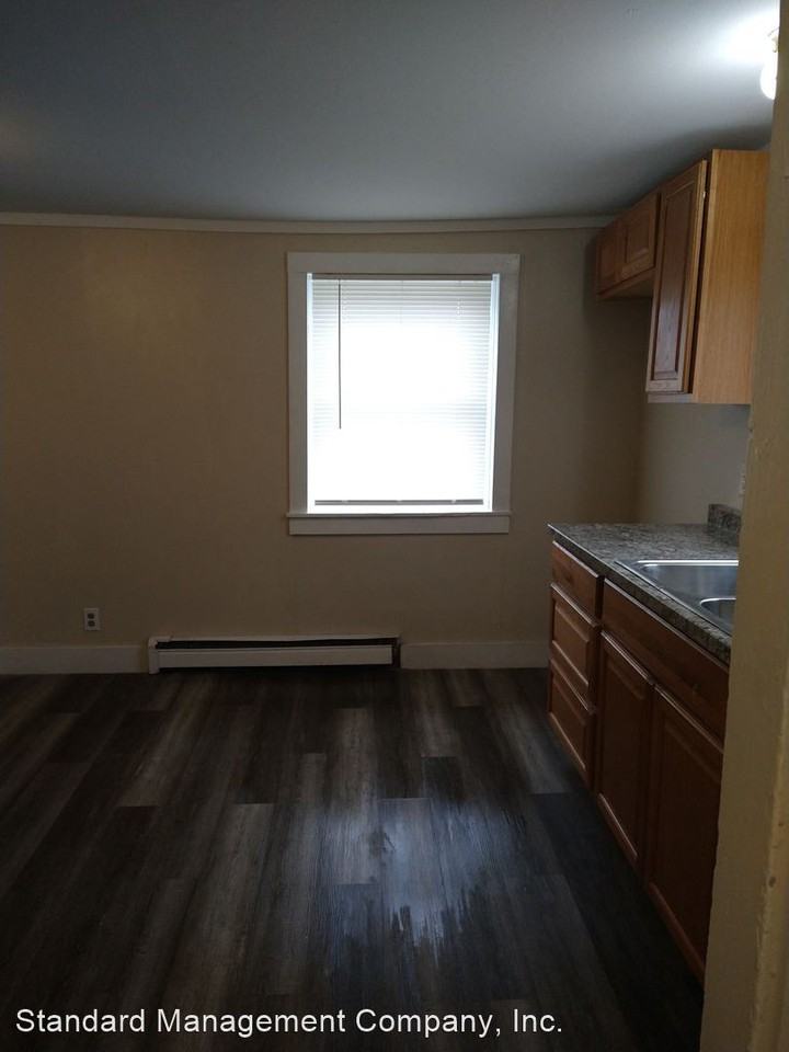 4 Otis St Apartments in Jay, ME 04239 Zumper