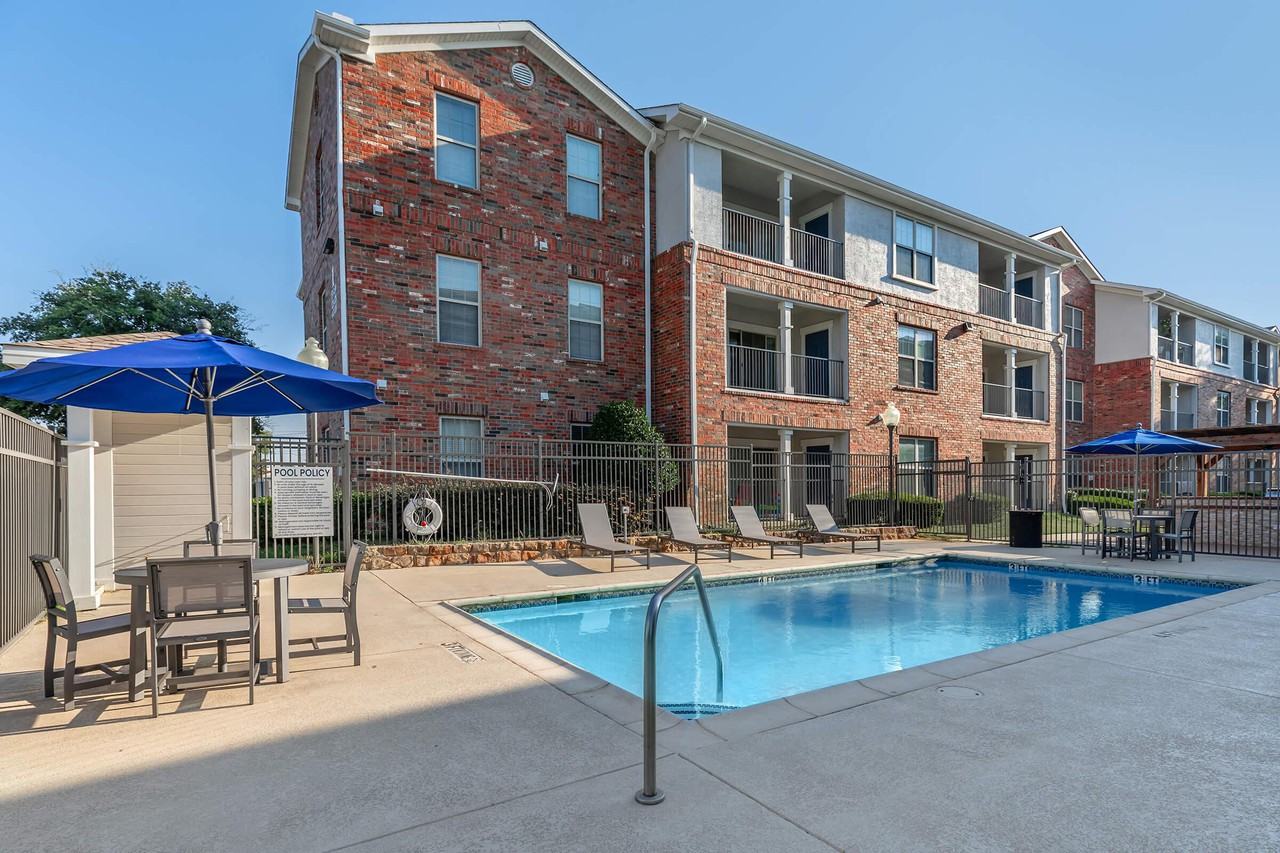 Lost Creek Apartments 1991 N State Highway 360, Grand Prairie, TX