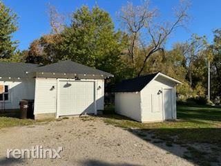 137 Wilson Ave Apartments in Wauconda, IL 60084 Zumper