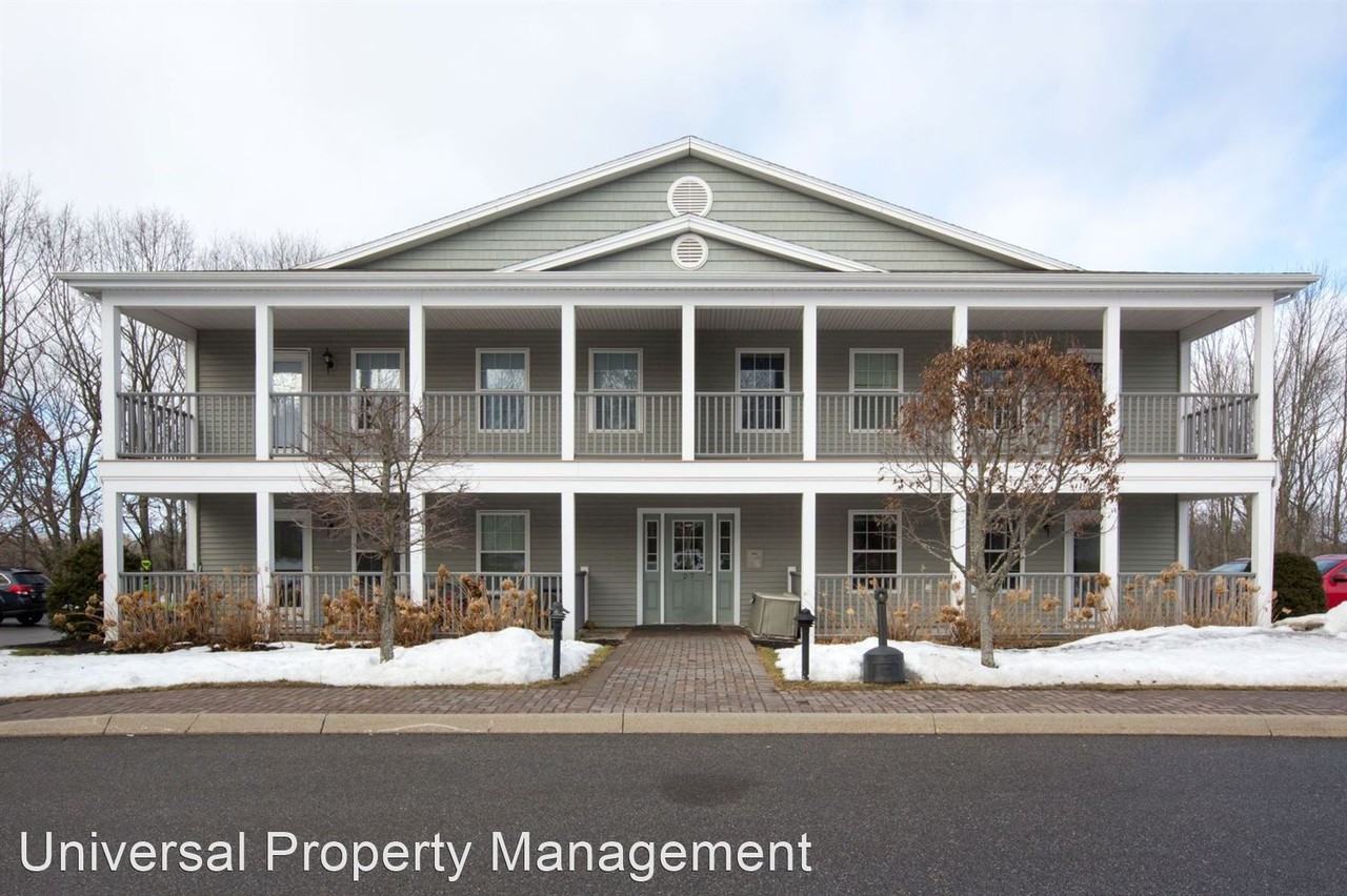 Golden Heights Apartments 25 25 27 Chicopee Lane, Biddeford, ME