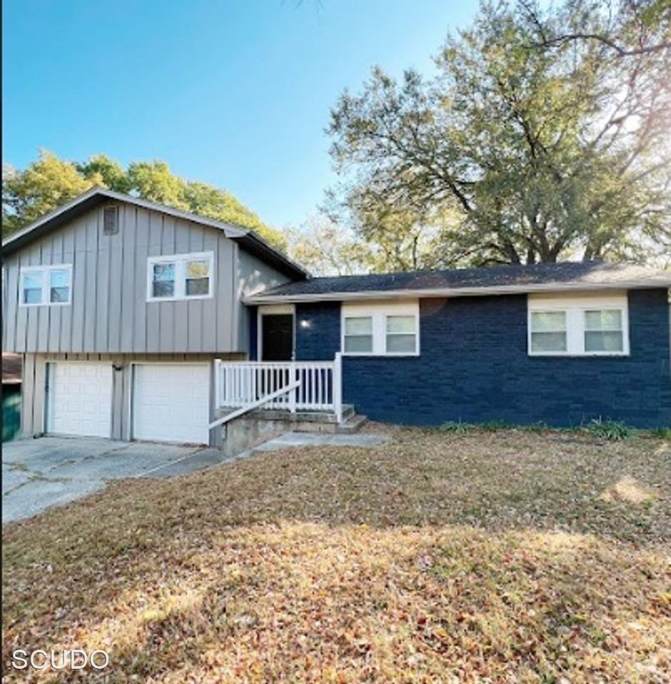 13231325 N 63rd Terrace Apartments 1323 N 63rd Ter 1325, Kansas