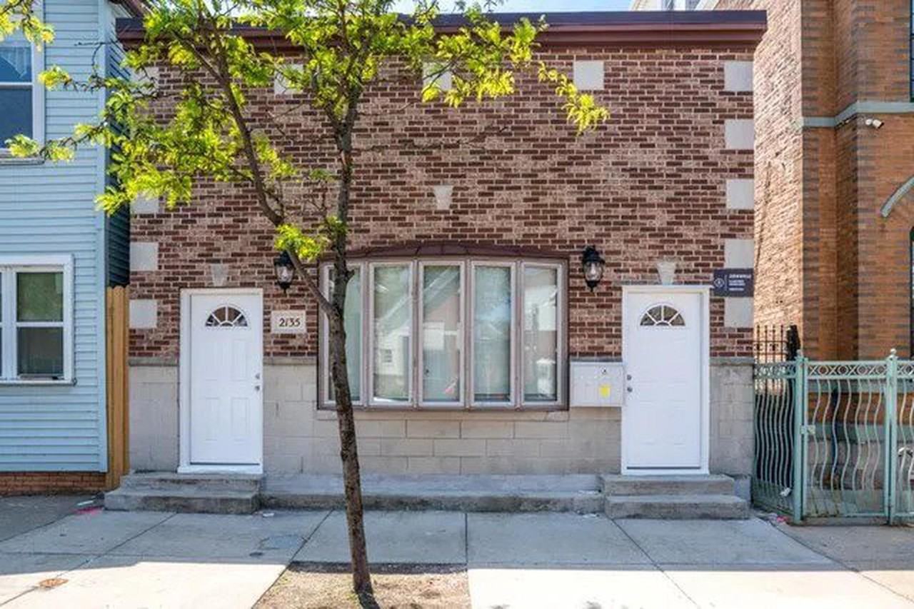 Pilsen apartment near Pink Line Apartments in Chicago, IL Zumper