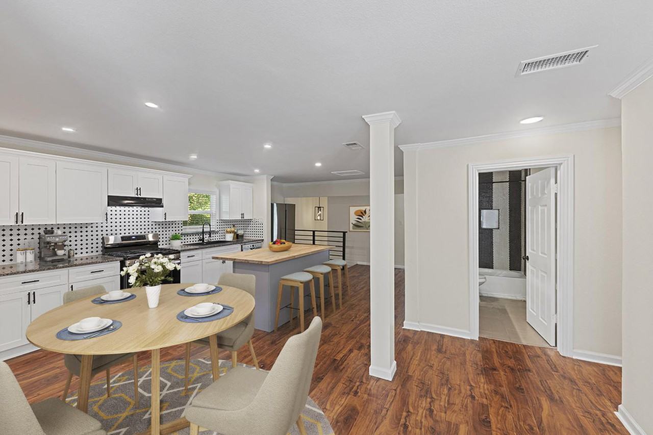 One of a Kind North Oak Cliff home with fenced backyard Apartments in