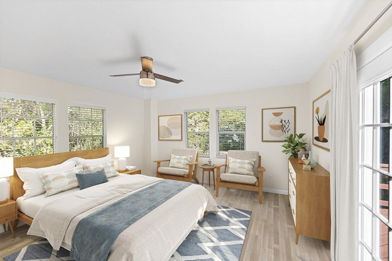 One of a Kind North Oak Cliff home with fenced backyard Apartments in