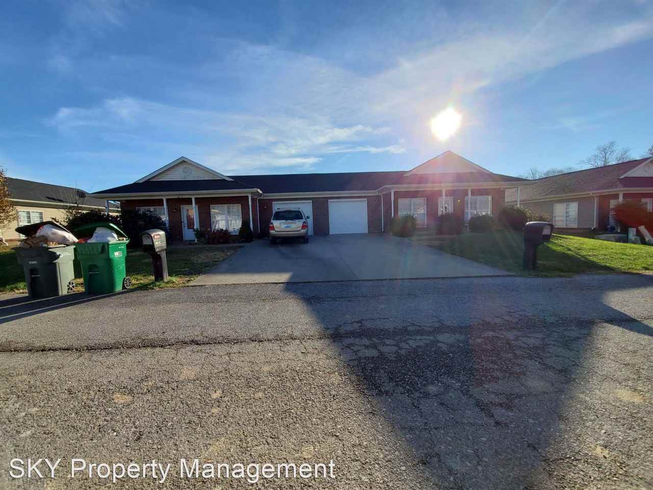 Keeneland Duplexes Apartments 100 Keeneland Dr, Elizabethtown, KY